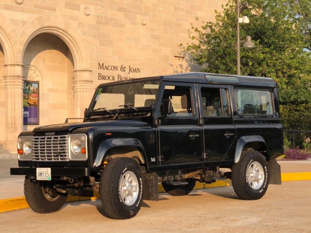1991 Land Rover Defender 4 door wagon - photo 2