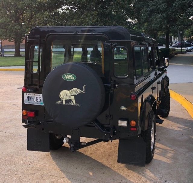1991 Land Rover Defender 4 door wagon - photo 4