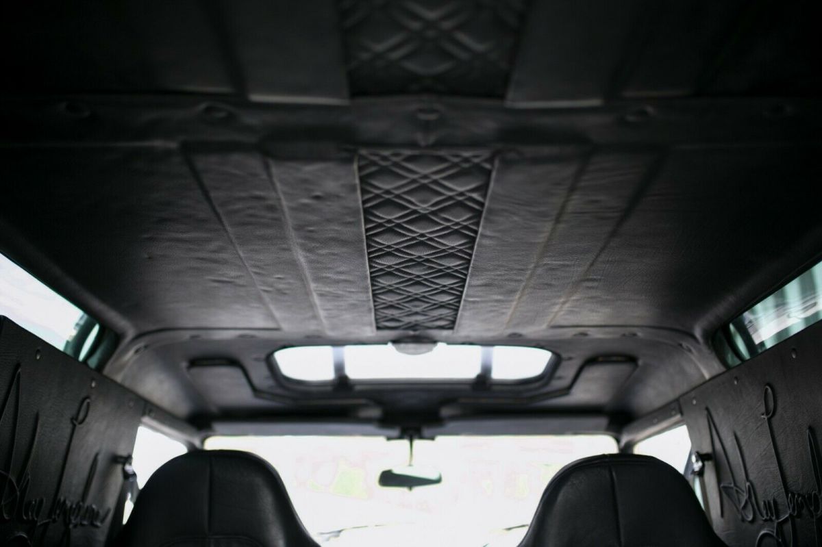 1991 Land Rover Defender Defender 110 - photo 12