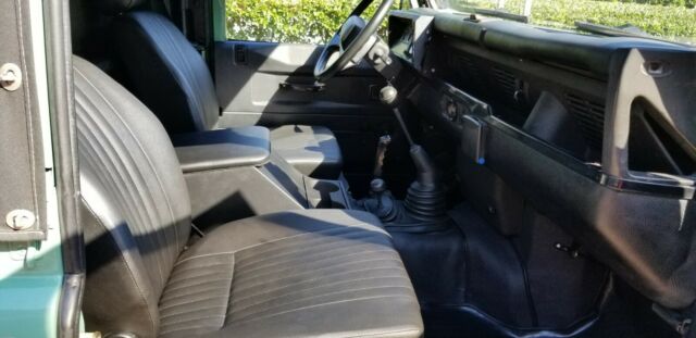 1991 Land Rover Defender 110 Soft Top - LHD - photo 12