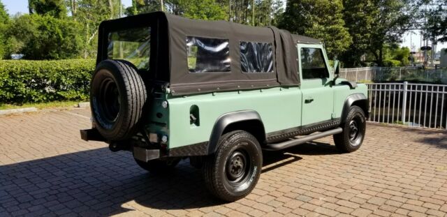 1991 Land Rover Defender 110 Soft Top - LHD - photo 9