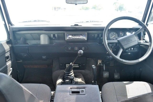1991 Land Rover Defender County Station Wagon - photo 12