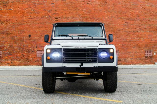 1991 Land Rover Defender 110 - photo 2