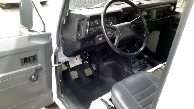 1991 Land Rover Defender Defender 90 - photo 10