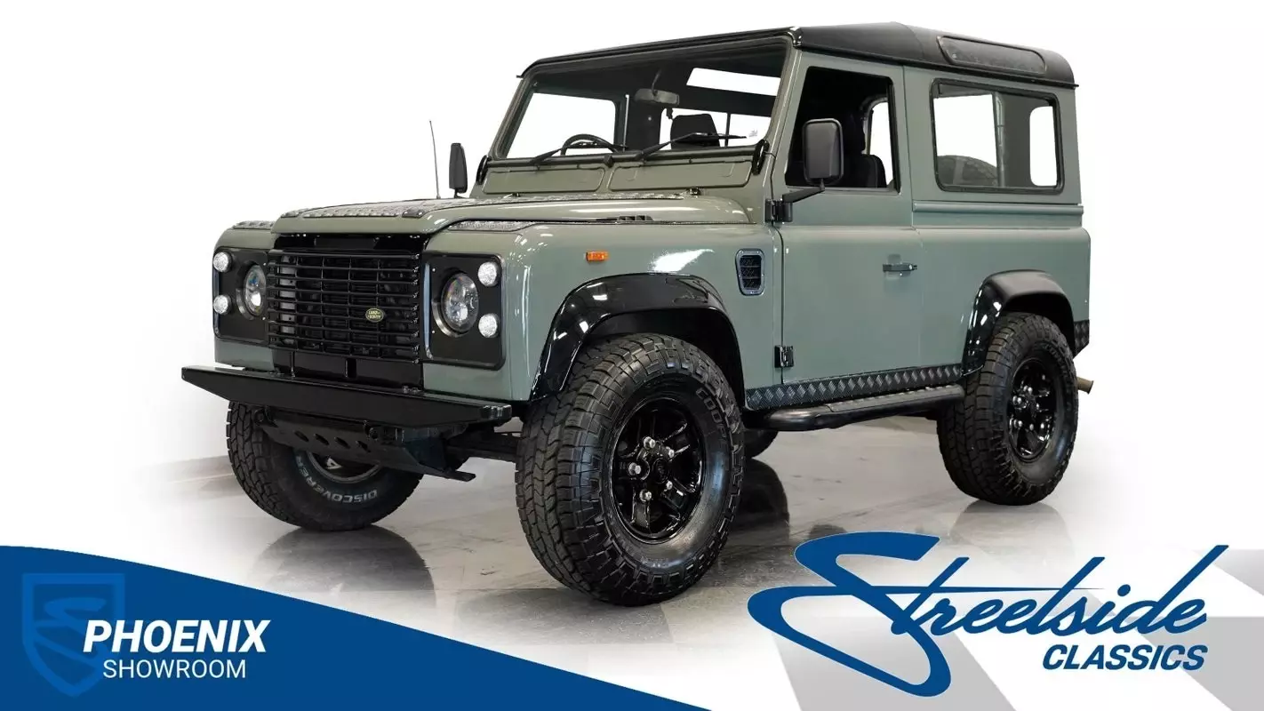 1991 LAND ROVER DEFENDER 2.5L TURBO DSL, 5SPD, 4X4, KESWICK GRN, CLEAN INT, DOCS 1991 Land Rover Defender