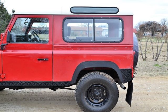 1900 Land Rover Defender Defender 90 - photo 11