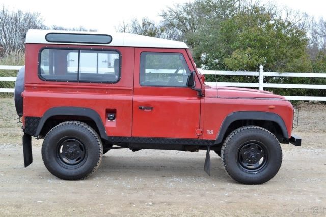 1900 Land Rover Defender Defender 90 - photo 9