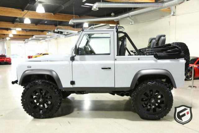 1991 Land Rover Defender 90 - photo 11