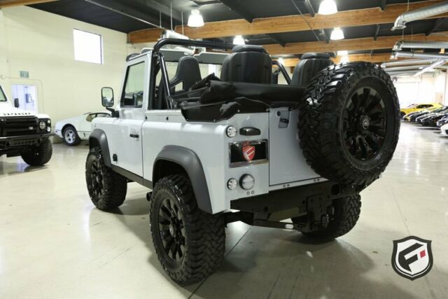 1991 Land Rover Defender 90 - photo 9