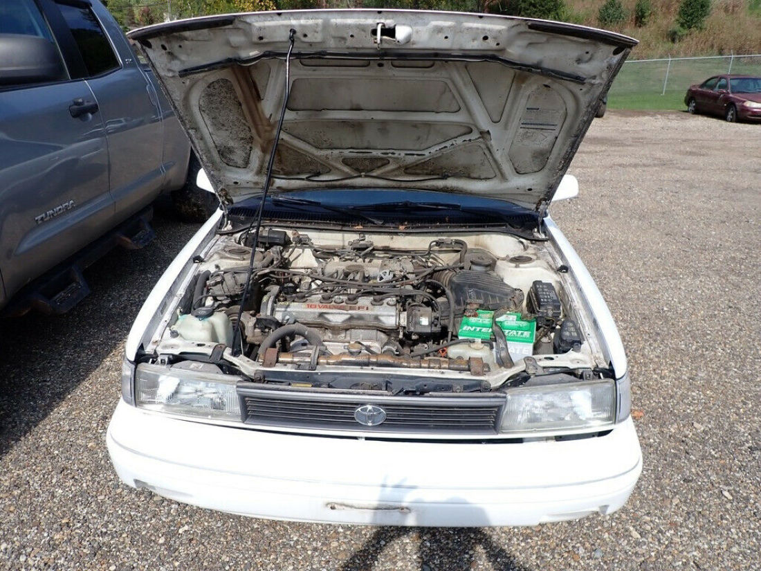 1991 Toyota Corolla LE - photo 4