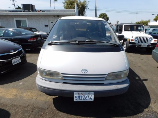 1991 Toyota Previa LE - photo 2