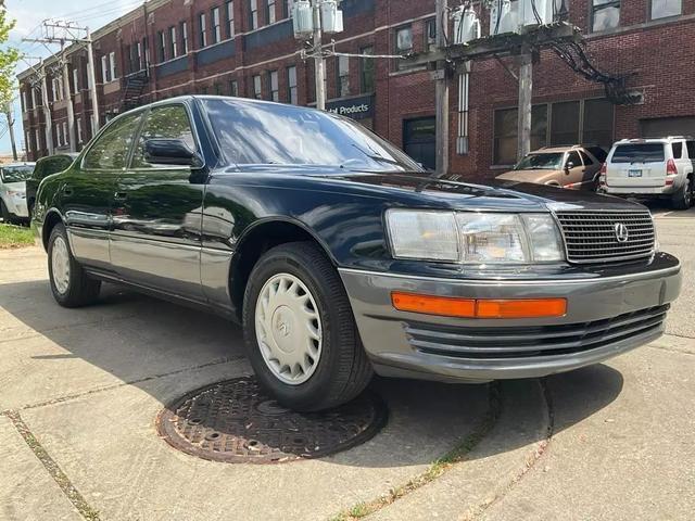 1991 Lexus LS 4D Sedan - photo 2