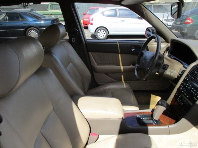 1991 Lexus LS Base Sedan 4-Door - photo 12