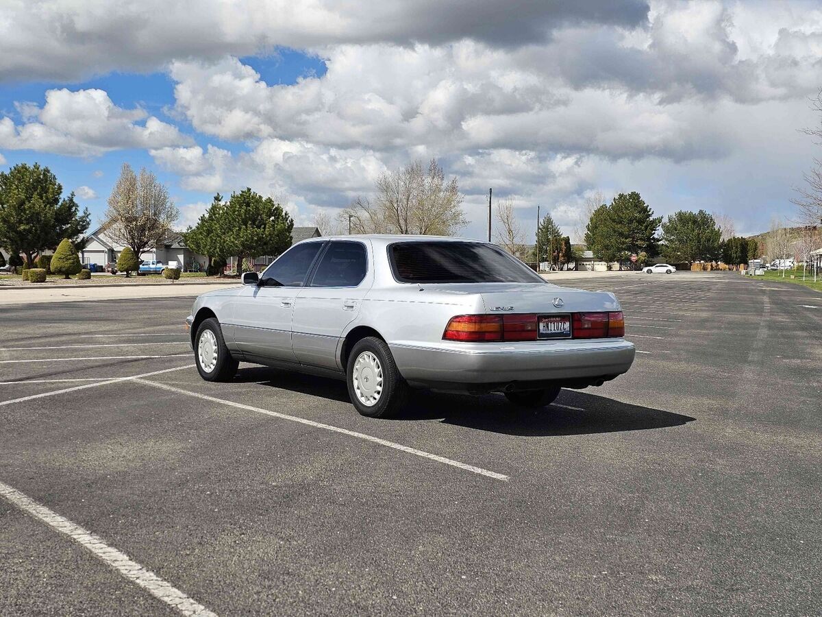 1991 Lexus LS 400 - photo 7