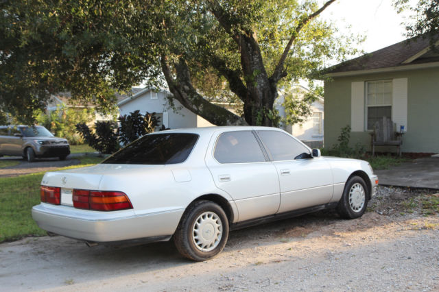 1991 Lexus LS - photo 7
