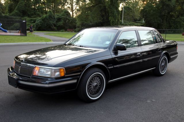 1991 Lincoln Continental Signature Sedan 4-Door - photo 7