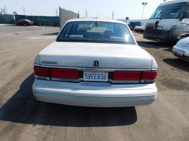 1991 Lincoln Continental Signature - photo 6