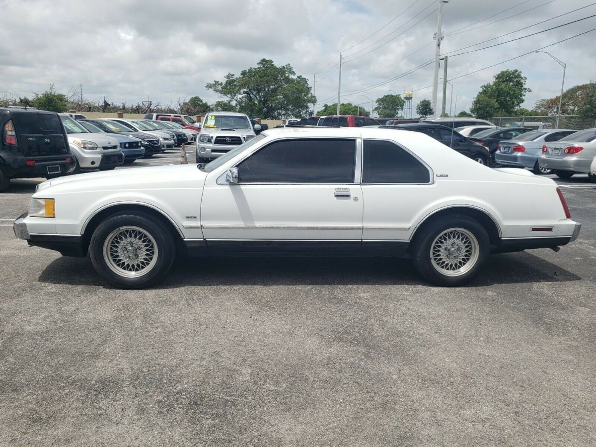 1991 Lincoln Mark Series LSC - photo 4