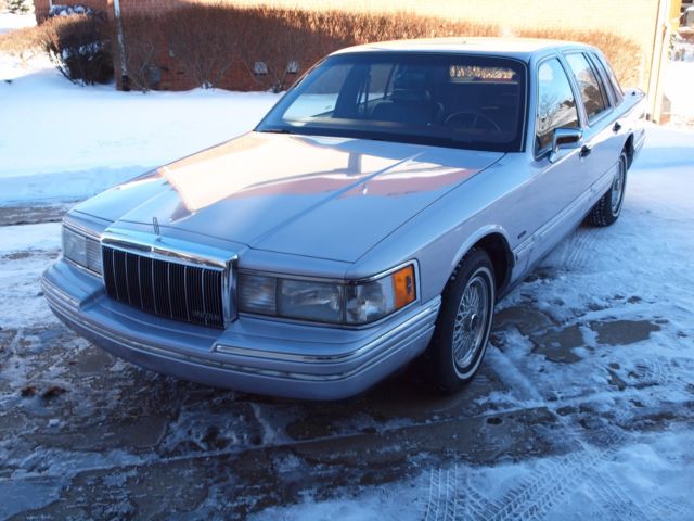 1991 Lincoln Town Car - photo 13