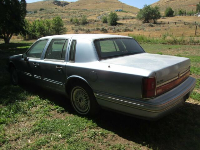 1991 Lincoln Town Car - photo 8