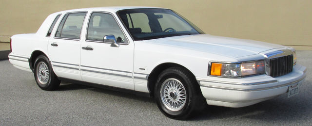 1991 Lincoln Town Car Executive - photo 4