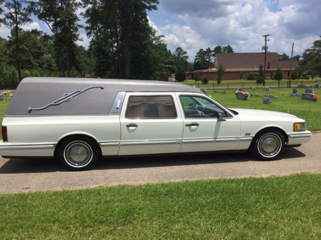 1991 Lincoln Town Car Hearse 1991 Lincoln Town Car Hearse
