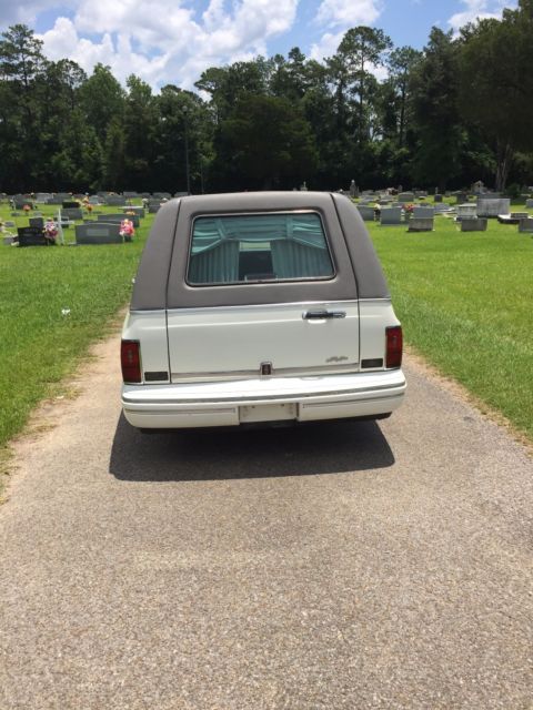 1991 Lincoln Town Car Hearse - photo 5