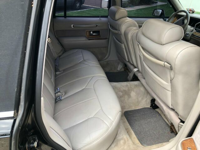1991 Lincoln Town Car - photo 9