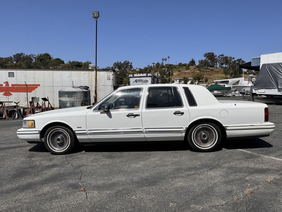 1991 Lincoln Town Car EXECUTIVE - photo 6