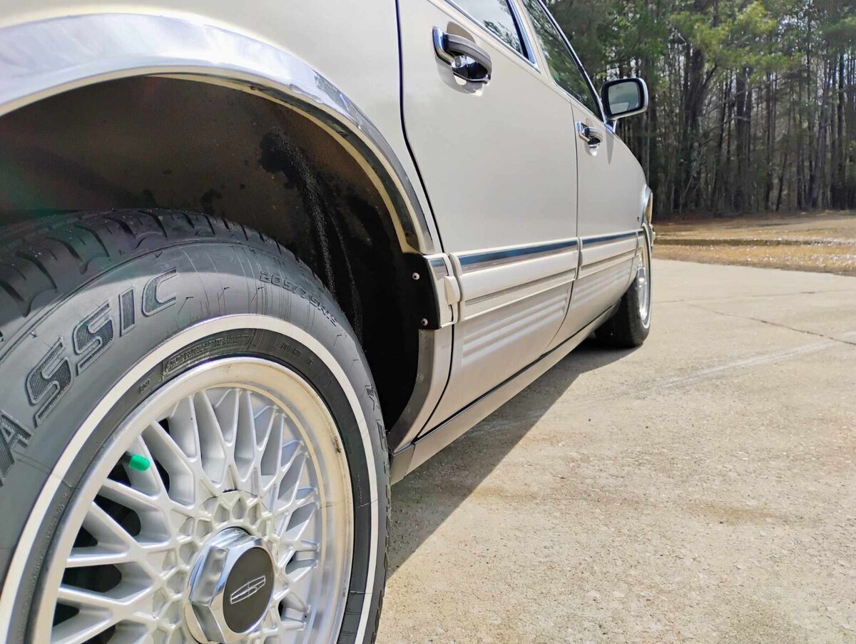 1991 Lincoln Town Car SIGNATURE - photo 3