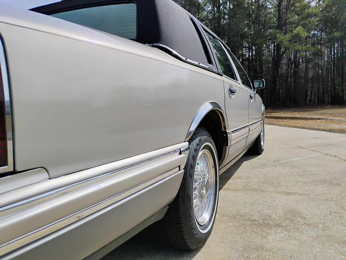 1991 Lincoln Town Car SIGNATURE - photo 7