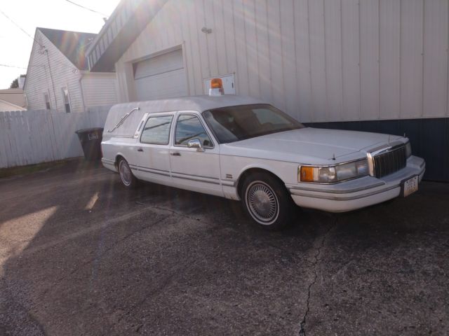 1991 Lincoln Town Car - photo 3