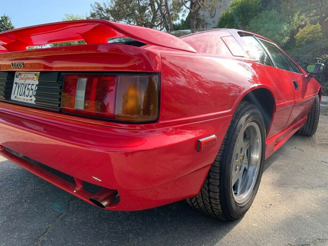 1991 Lotus Esprit 1991 Lotus Esprit SE. Exceptional with 29,252 original miles. - photo 11