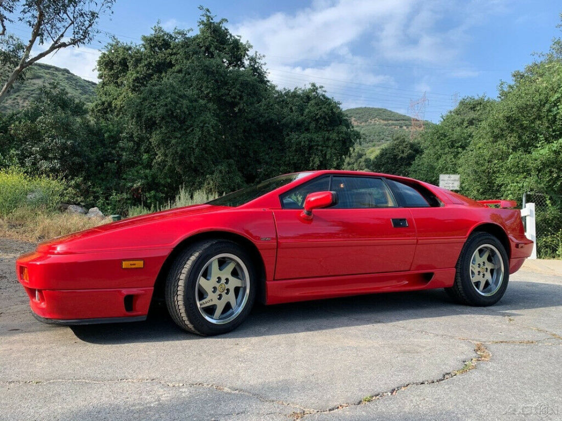 1991 Lotus Esprit 1991 Lotus Esprit SE. Exceptional with 29,252 original miles. - photo 4