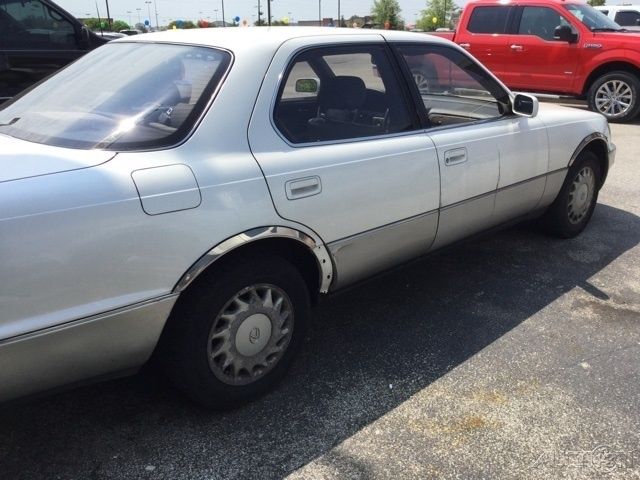1991 Lexus LS 400 - photo 4