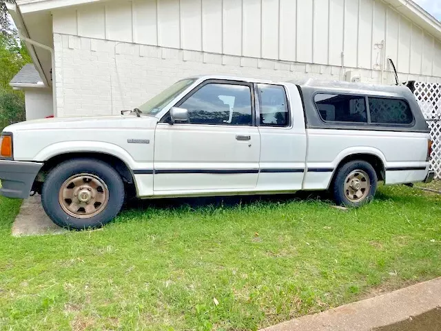 1991 MAZDA B-2200 CAB+ PICKUP *BID NOW* RUNS GREAT, 2ND OWNER FOR 30 YEARS! 1991 Mazda B-Series Pickups