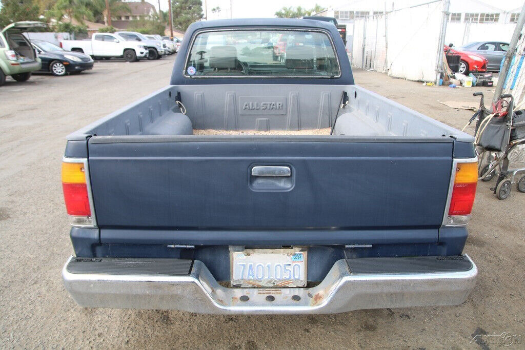 1991 Mazda B-Series Pickups B2200 - photo 5