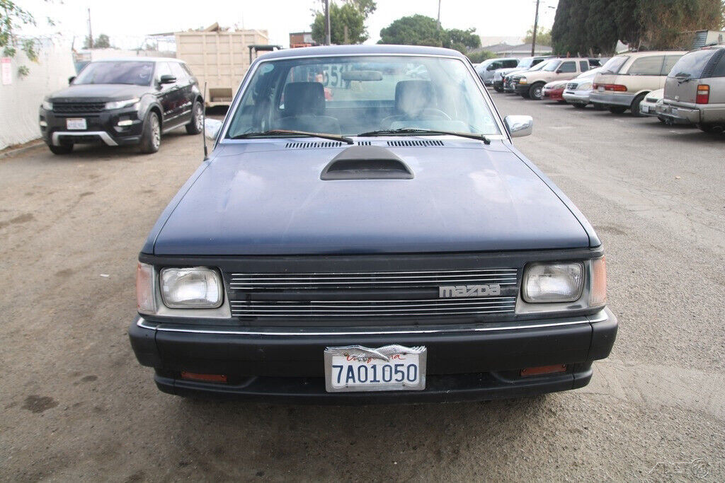1991 Mazda B-Series Pickups B2200 - photo 9
