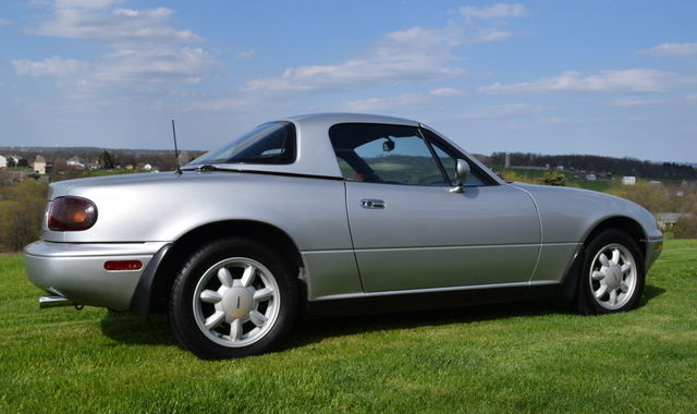 1991 Mazda MX-5 Miata Base 2 door convertible - photo 3