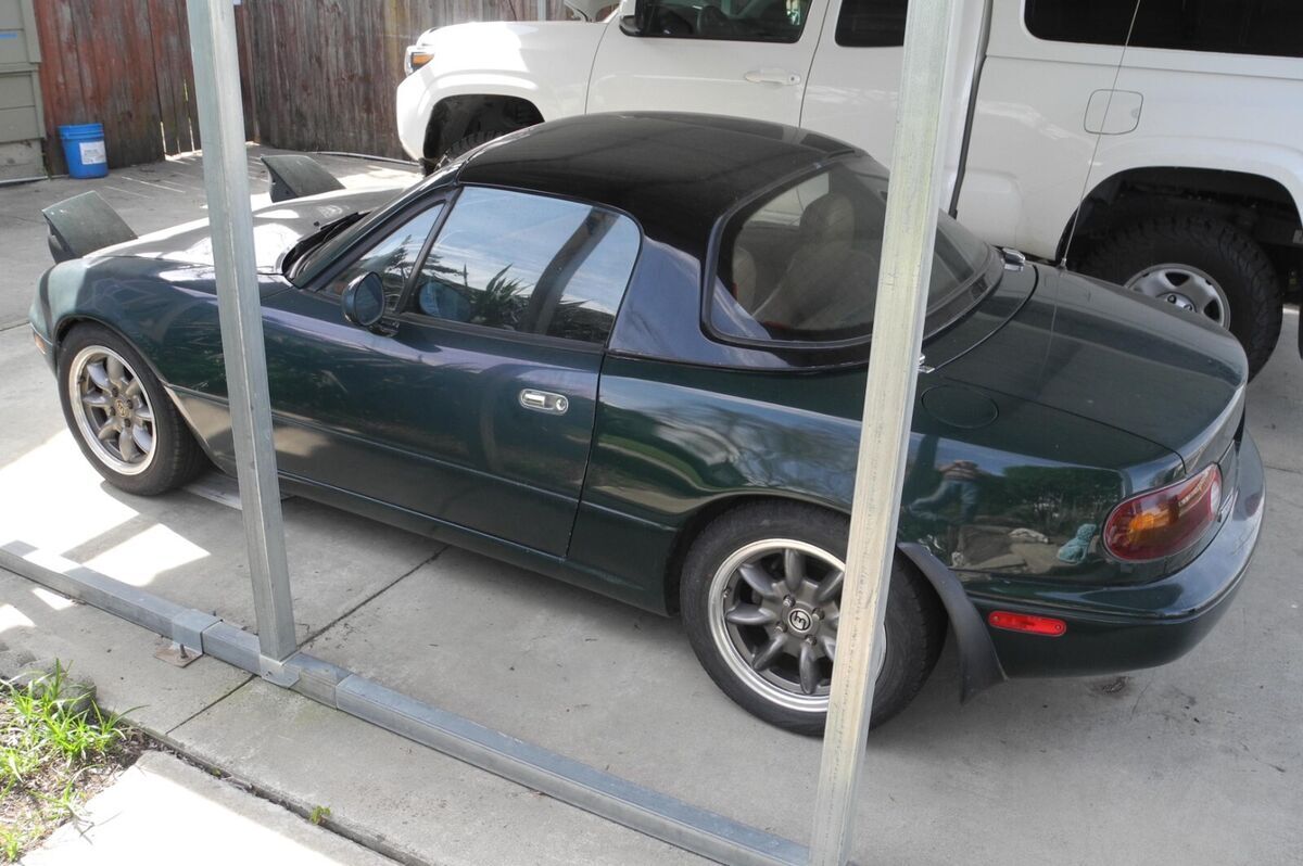 1991 Mazda MX-5 Miata BRG Special Edition Biscuit Leather Interior - photo 2
