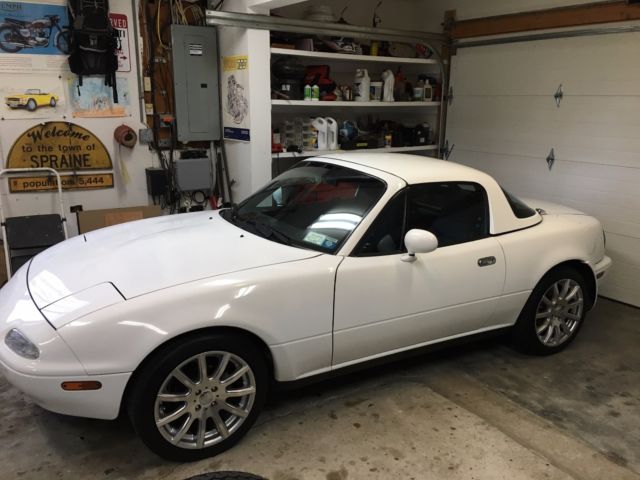 1991 Mazda MX-5 Miata 5 speed w/ hard top - photo 3