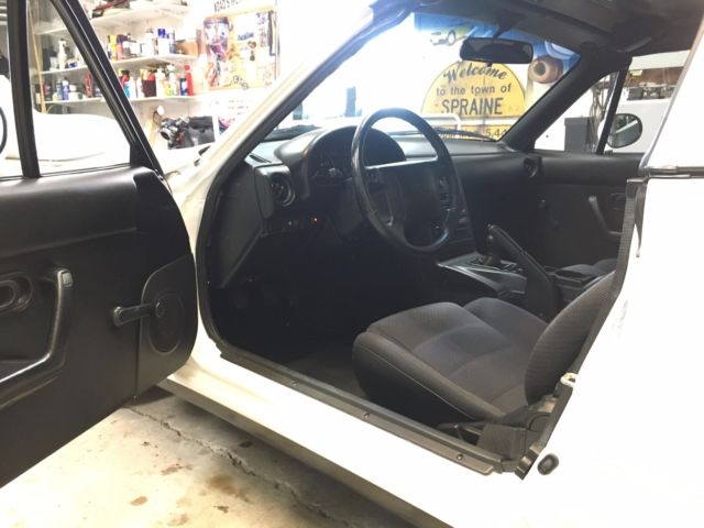 1991 Mazda MX-5 Miata 5 speed w/ hard top - photo 7