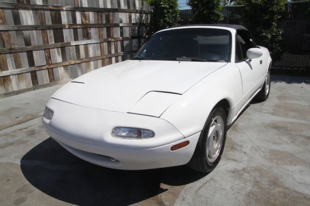 1991 Mazda Miata Manual 4 Cylinder NO RESERVE 1991 Mazda MX-5 Miata