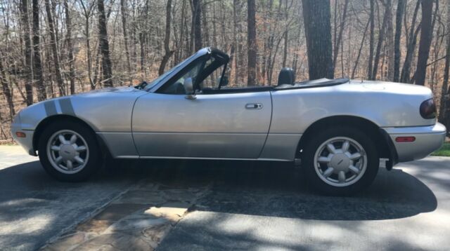 1991 Mazda MX-5 Miata A-Package - photo 2