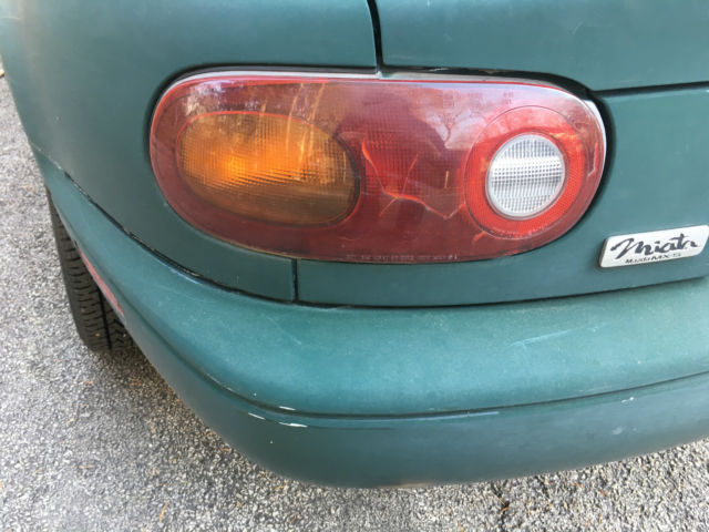 1991 Mazda MX-5 Miata SE Convertible 2-Door - photo 10