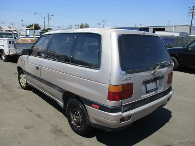 1991 Mazda MPV - photo 3