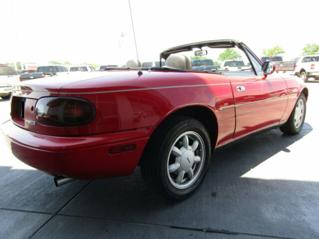 1991 Mazda MX-5 Miata 2dr Coupe Convertible - photo 7