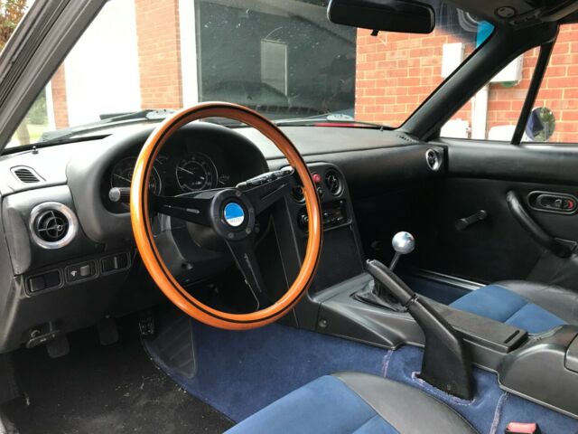 1991 Mazda MX-5 Miata 2dr Coupe Convertible - photo 7