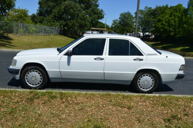 1991 Mercedes-Benz 190-Series 190E - photo 2