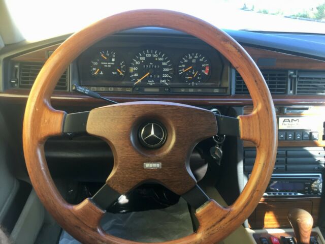 1991 Mercedes-Benz 190-Series 190E - photo 10